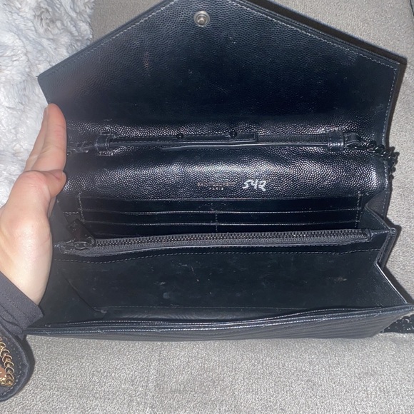 Saint Laurent Wallet on Chain - Picture 6 of 8